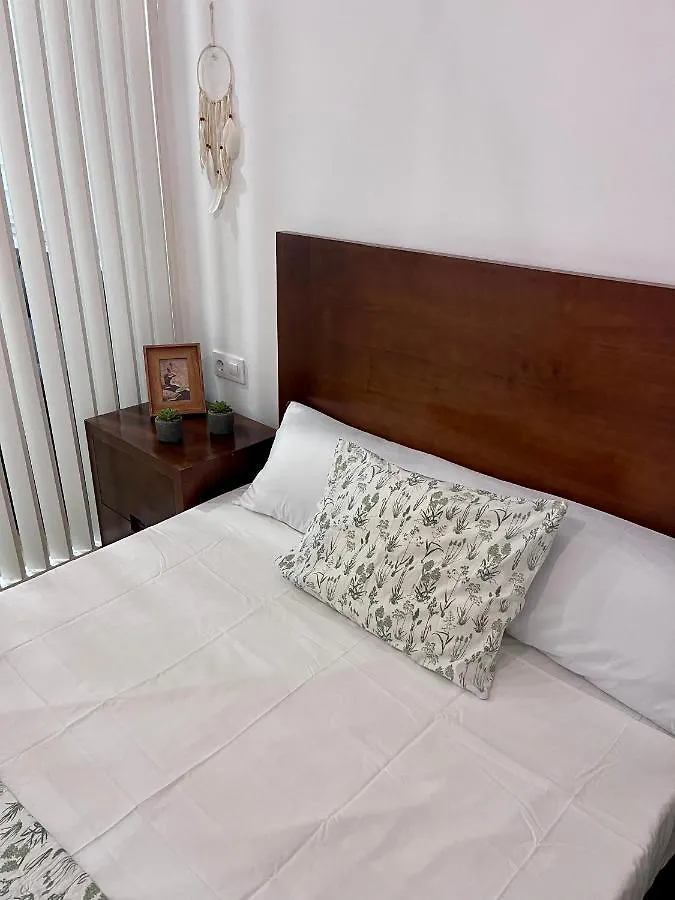 Gatu Villa Paraguay , Preferente Mayores 25 Anos Y Familias Cádis 0*,